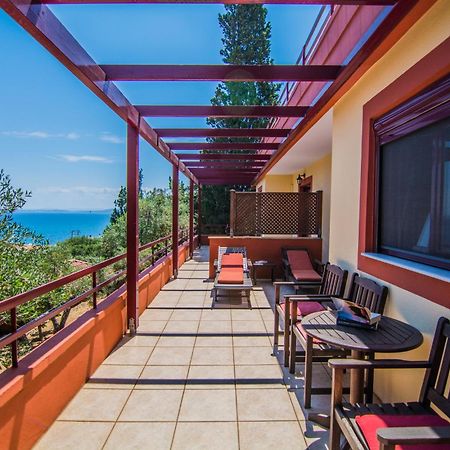 Aeriko Benovias Rooms & Apartments كارفاس المظهر الخارجي الصورة