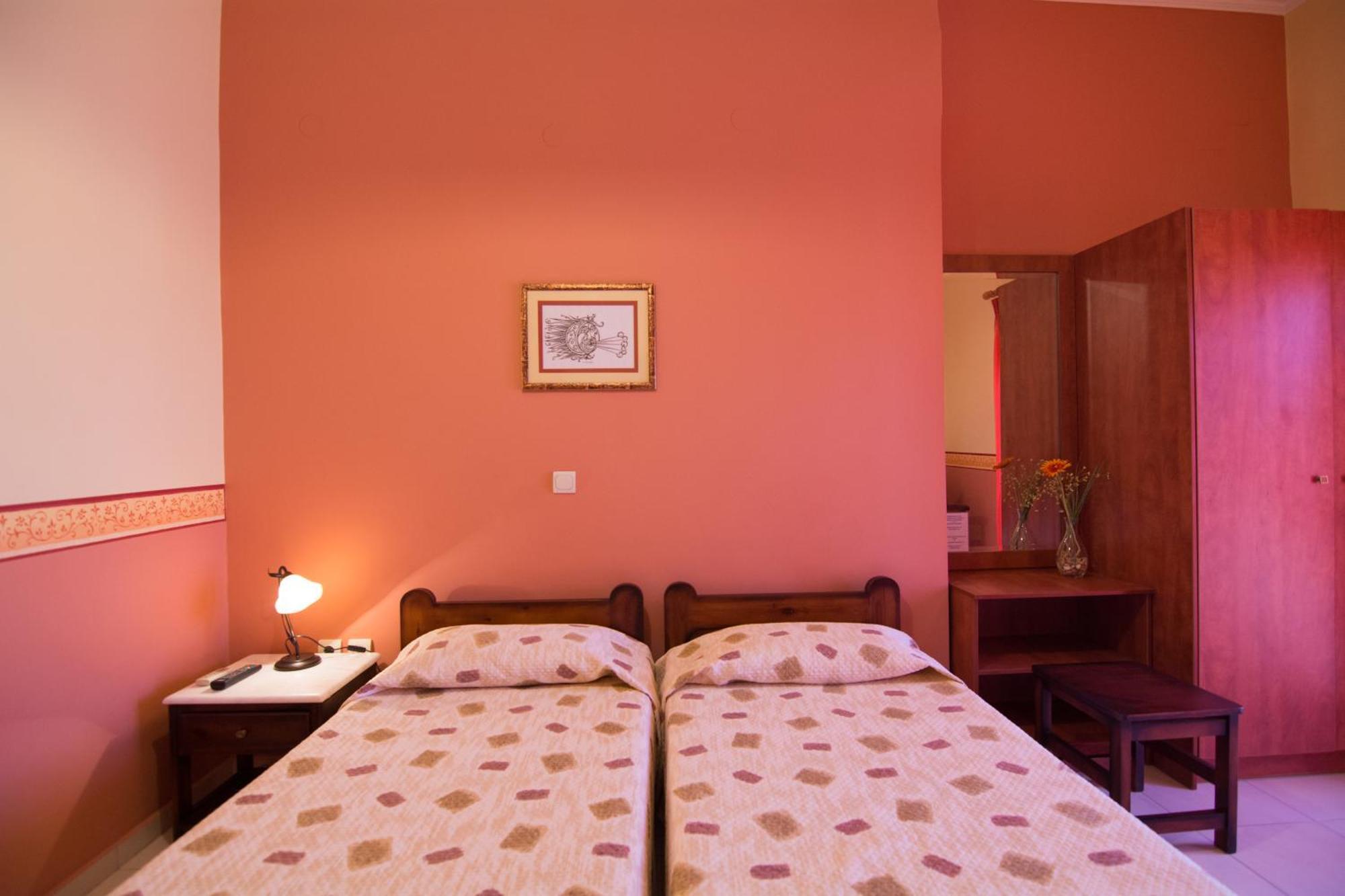 Aeriko Benovias Rooms & Apartments كارفاس المظهر الخارجي الصورة