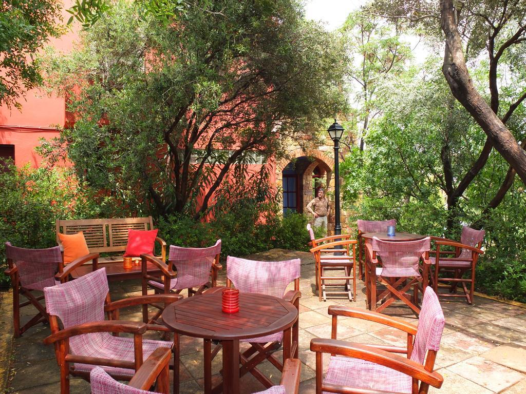 Aeriko Benovias Rooms & Apartments كارفاس المظهر الخارجي الصورة